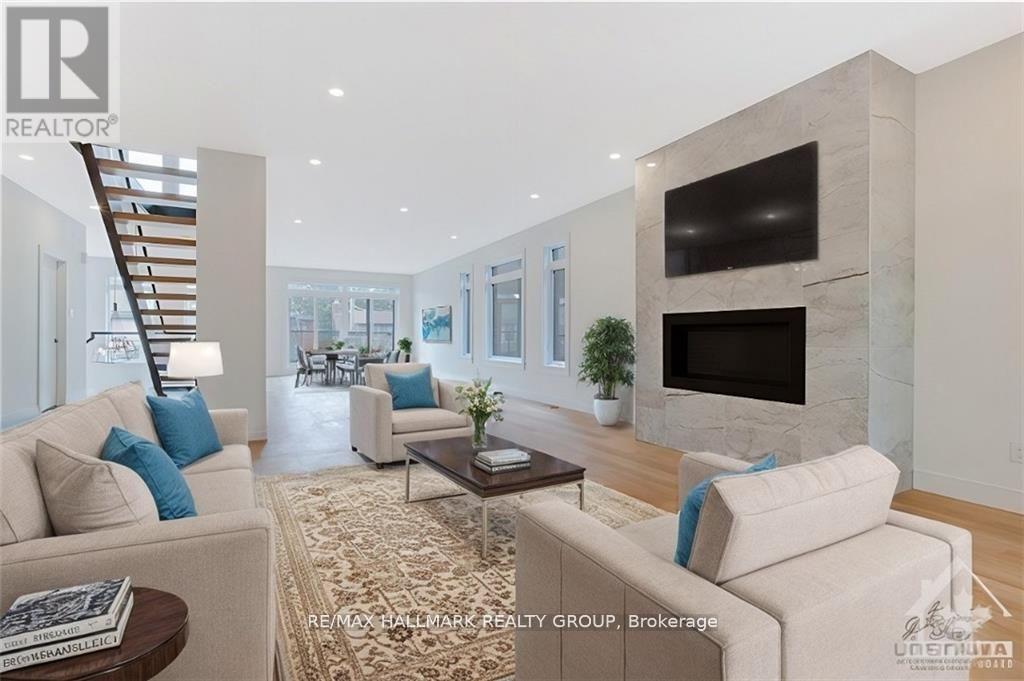 Photo 2 of 14 Thornton Avenue, Ottawa ON