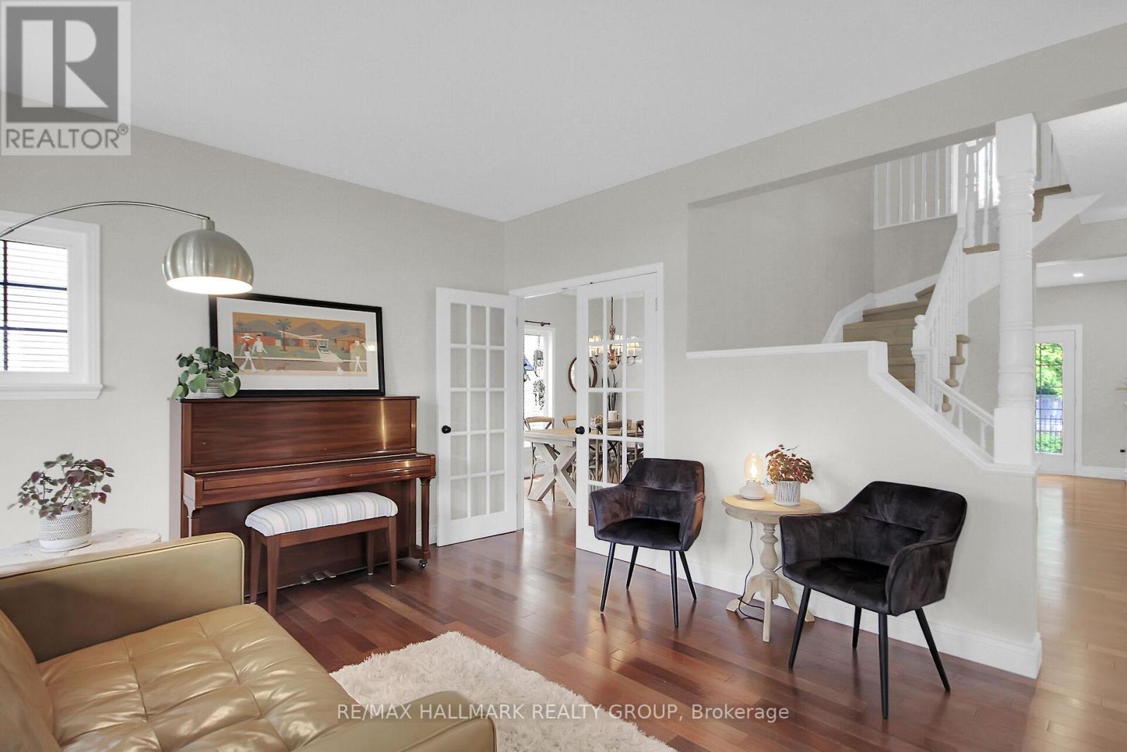 Photo 10 of 31 Kyle Avenue, Ottawa ON