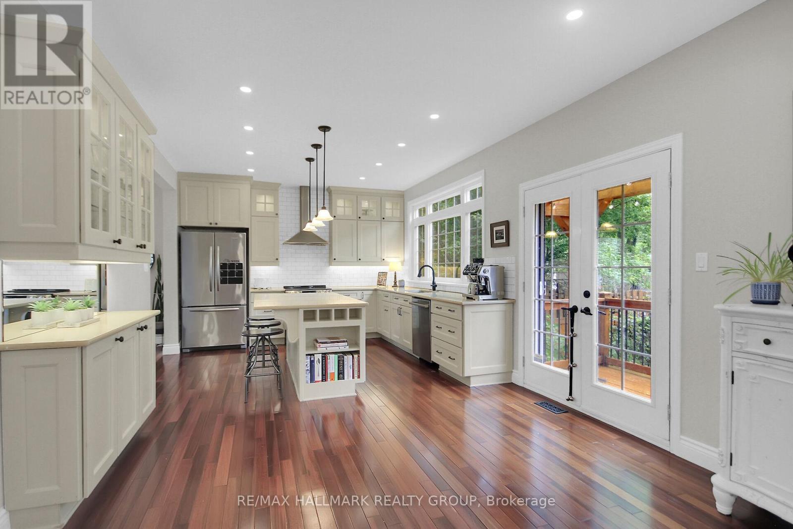 Photo 13 of 31 Kyle Avenue, Ottawa ON