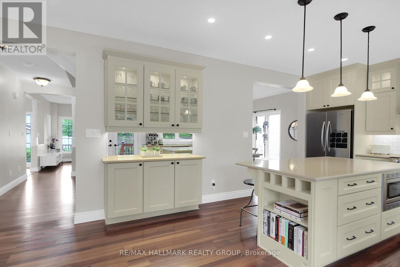 Photo 14 of 31 Kyle Avenue, Ottawa ON