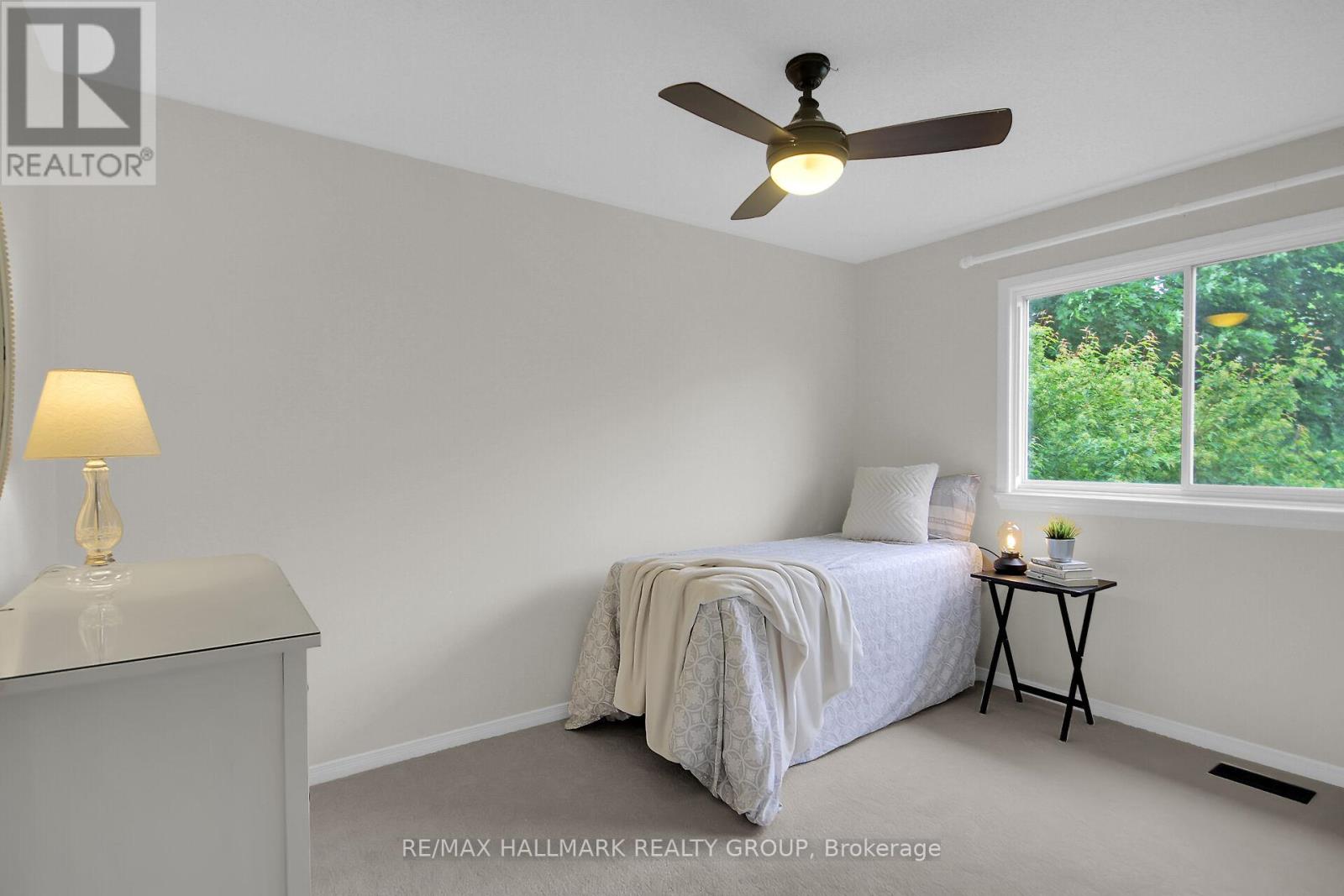 Photo 32 of 31 Kyle Avenue, Ottawa ON