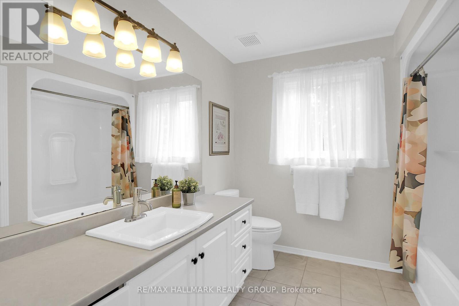 Photo 33 of 31 Kyle Avenue, Ottawa ON