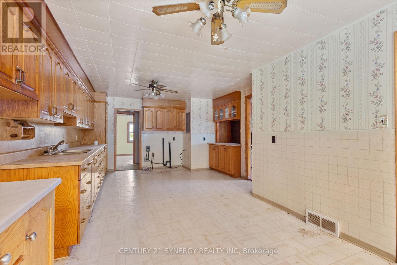 Photo 38 of 1197 Hwy 132 Road, Admaston Bromley ON