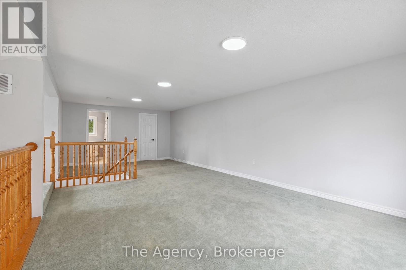 Photo 16 of 3919 Durban Lane, Lincoln ON