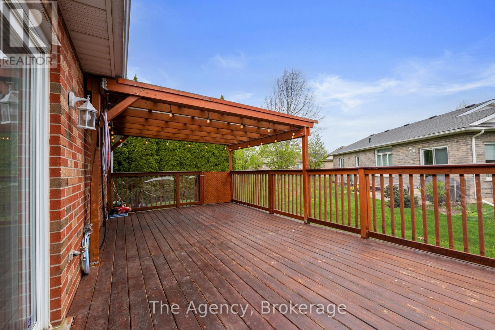 Photo 25 of 3919 Durban Lane, Lincoln ON