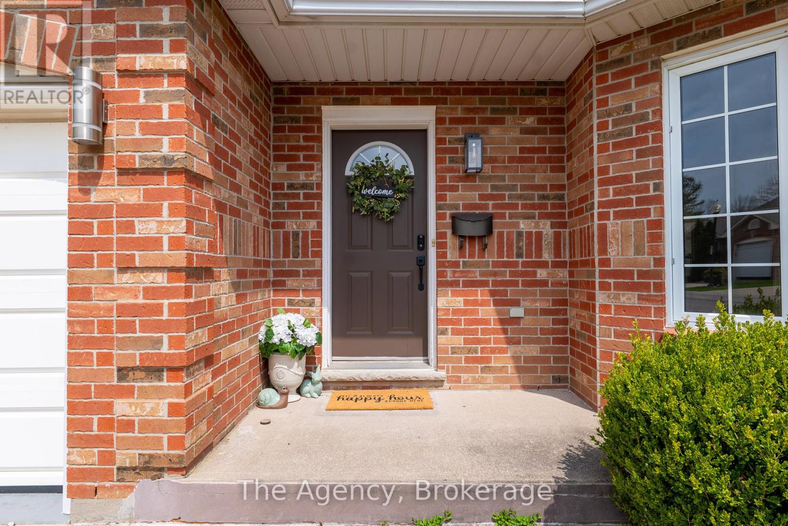 Photo 3 of 3919 Durban Lane, Lincoln ON