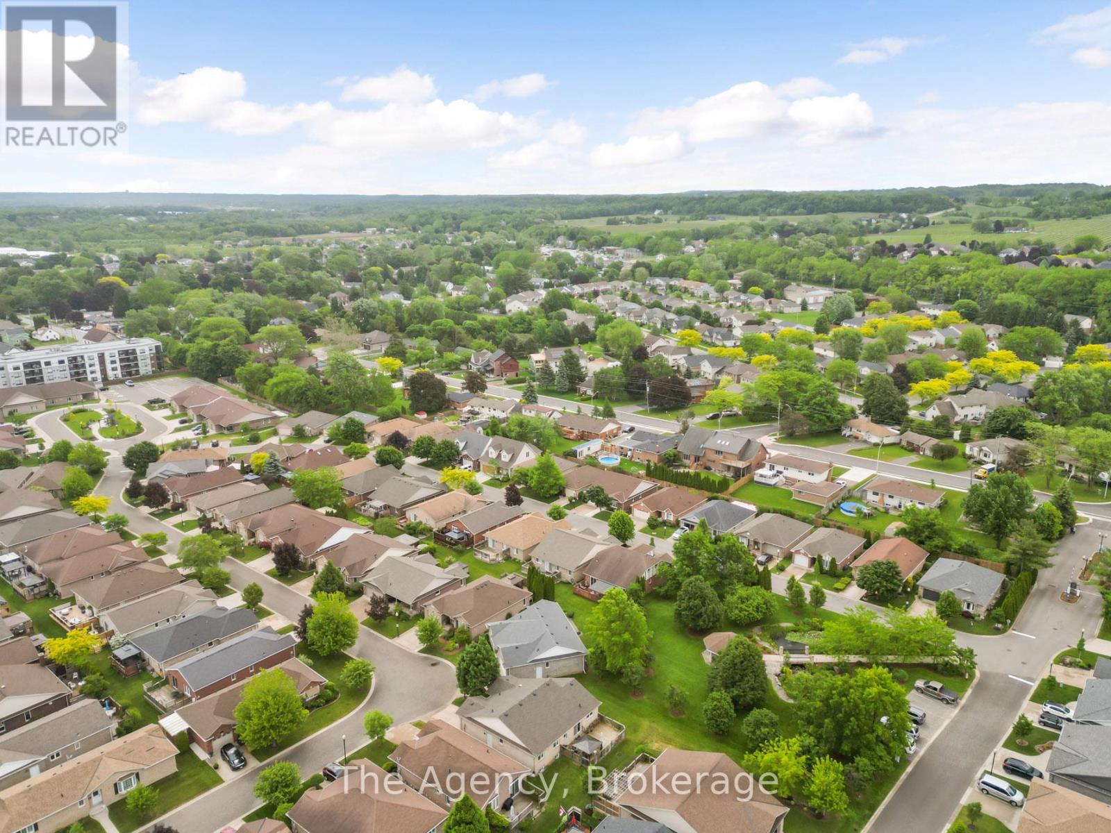 Photo 39 of 3919 Durban Lane, Lincoln ON