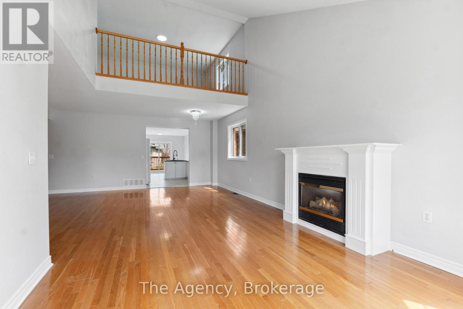 Photo 9 of 3919 Durban Lane, Lincoln ON