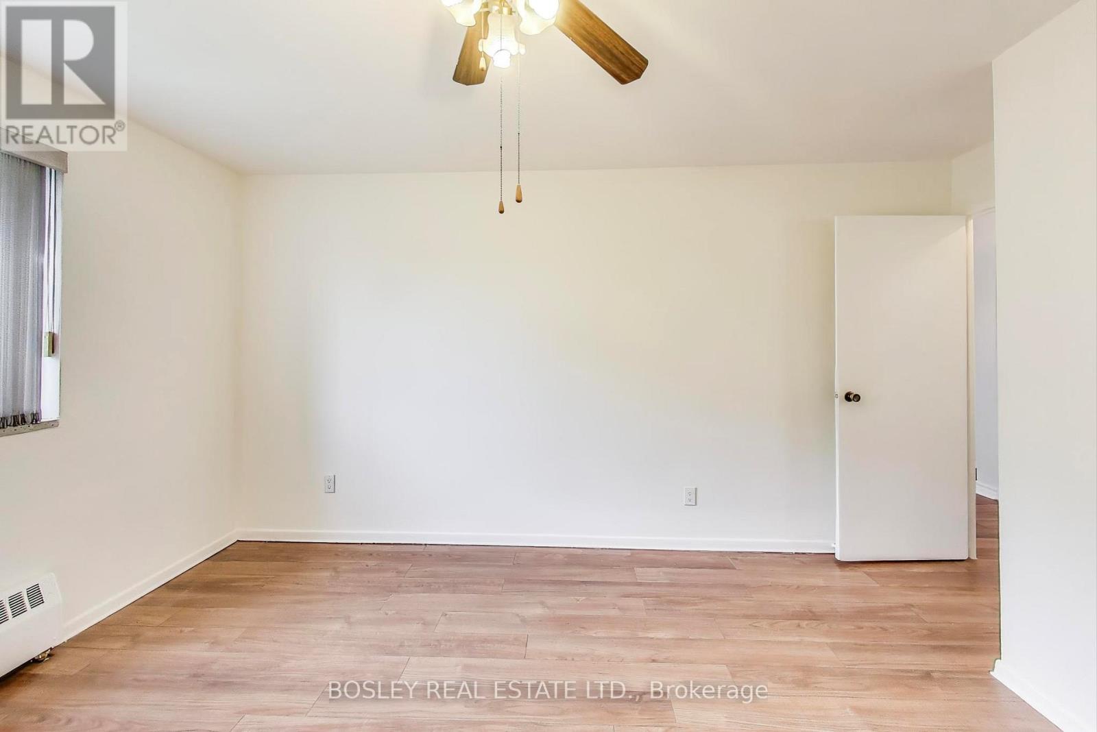Photo 13 of 304 800 Kennedy Road, Toronto ON