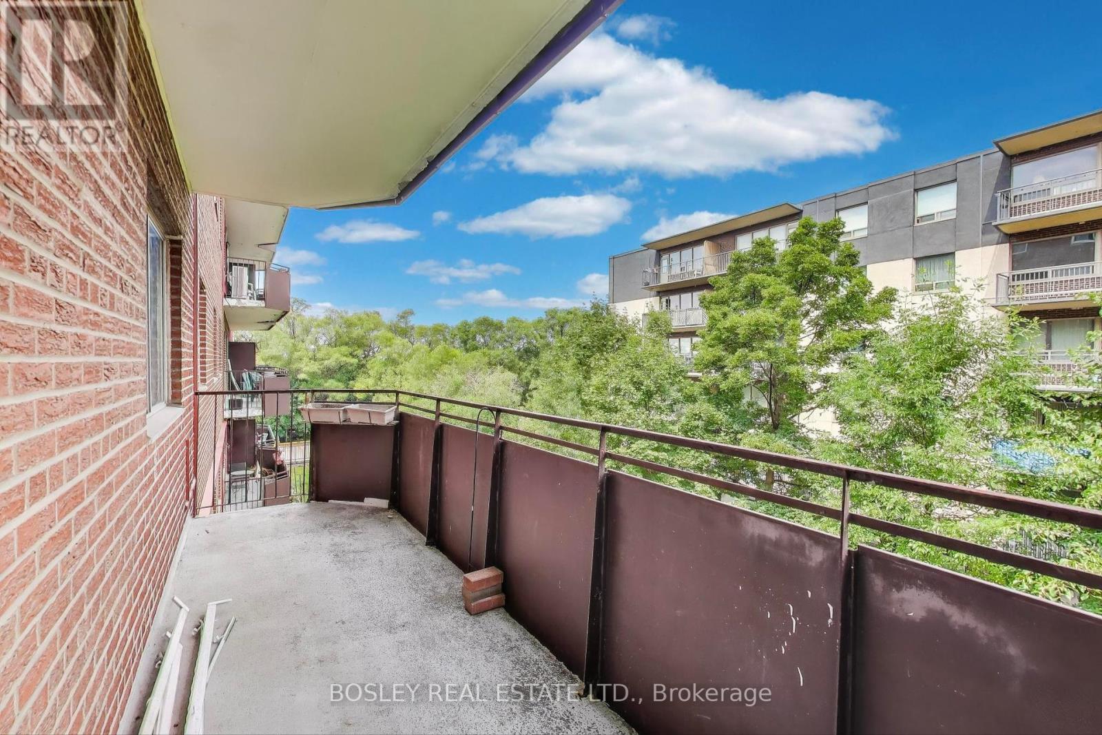 Photo 16 of 304 800 Kennedy Road, Toronto ON