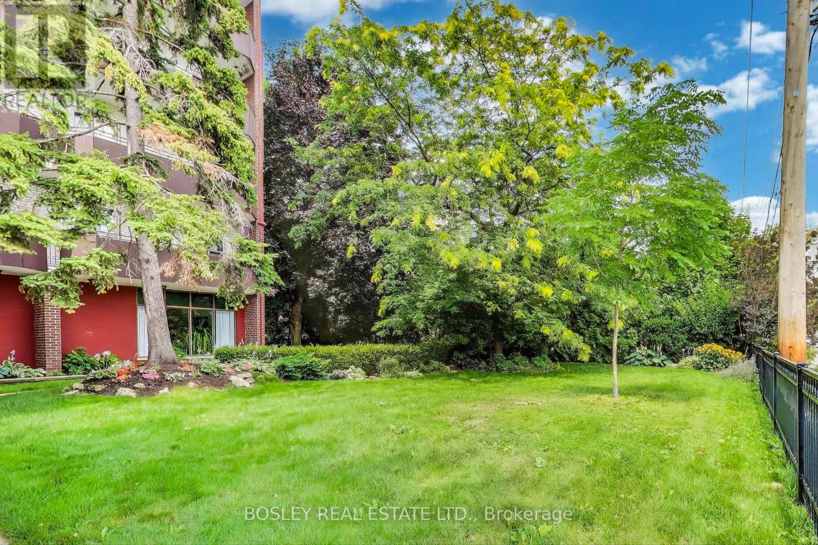 Photo 27 of 304 800 Kennedy Road, Toronto ON
