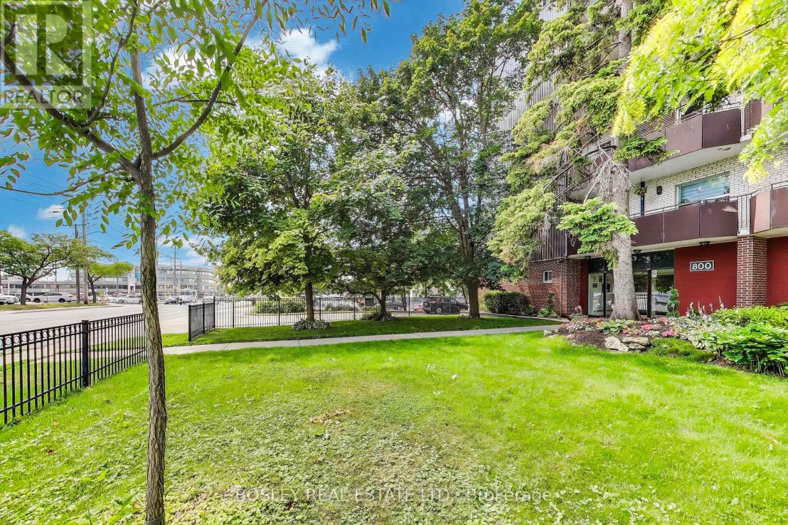 Photo 28 of 304 800 Kennedy Road, Toronto ON