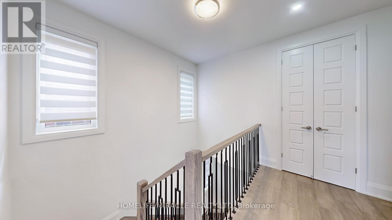 Photo 19 of 2849 Foxden Square, Pickering ON