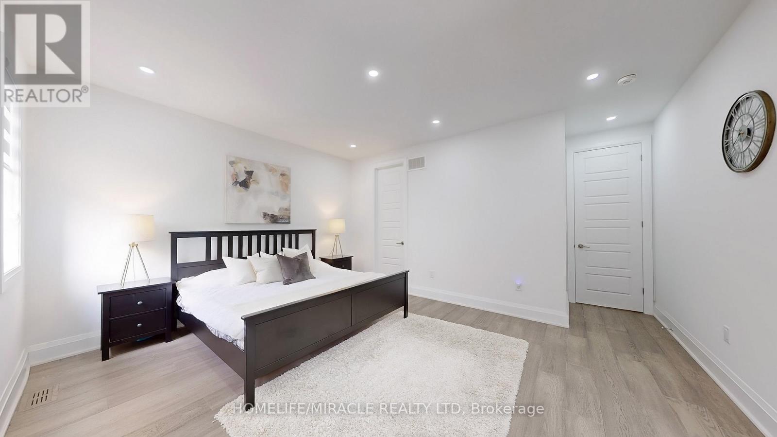 Photo 21 of 2849 Foxden Square, Pickering ON