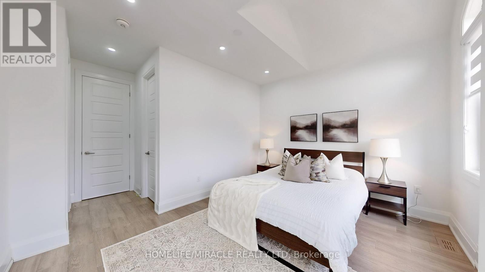Photo 25 of 2849 Foxden Square, Pickering ON