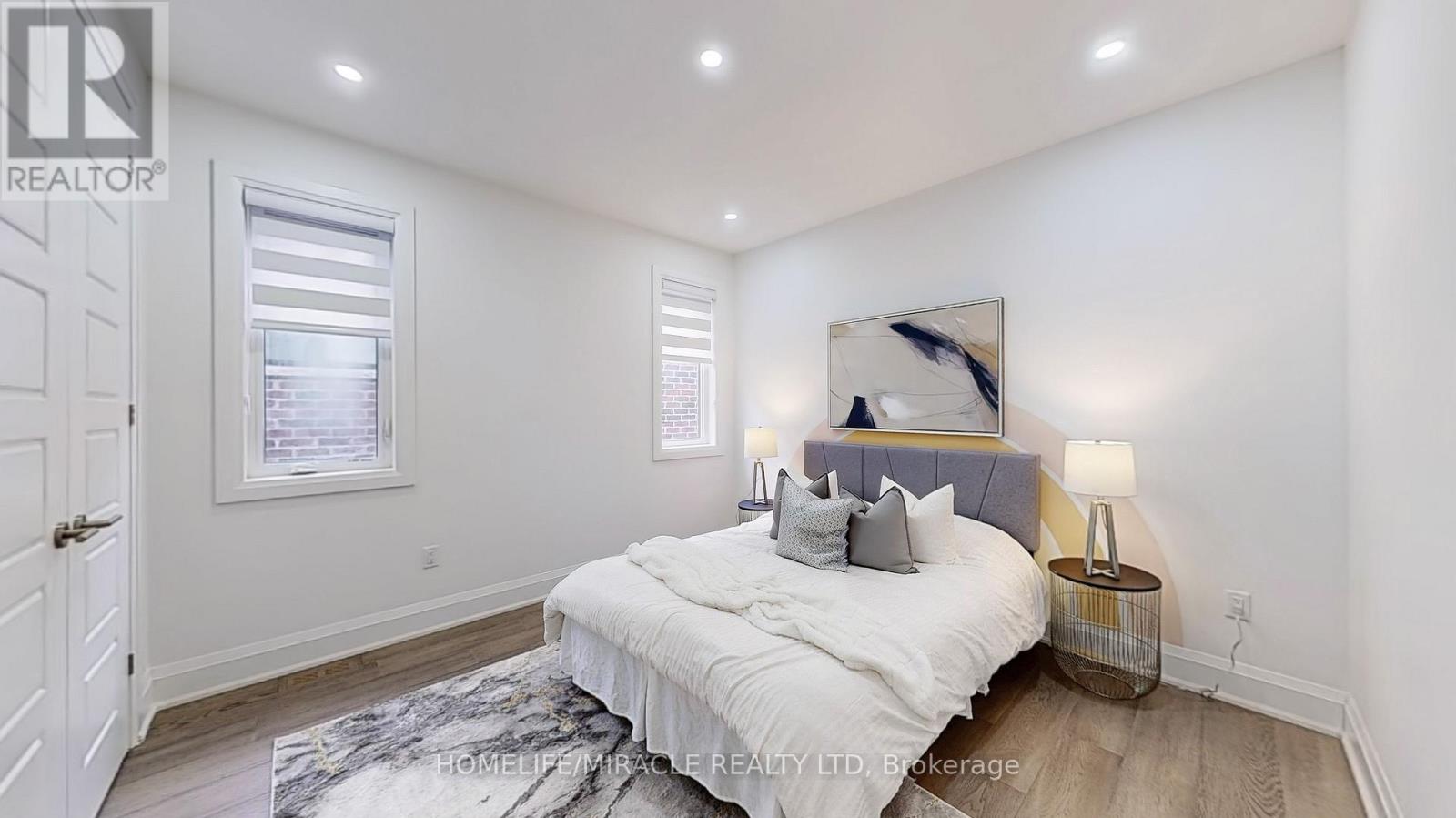 Photo 28 of 2849 Foxden Square, Pickering ON