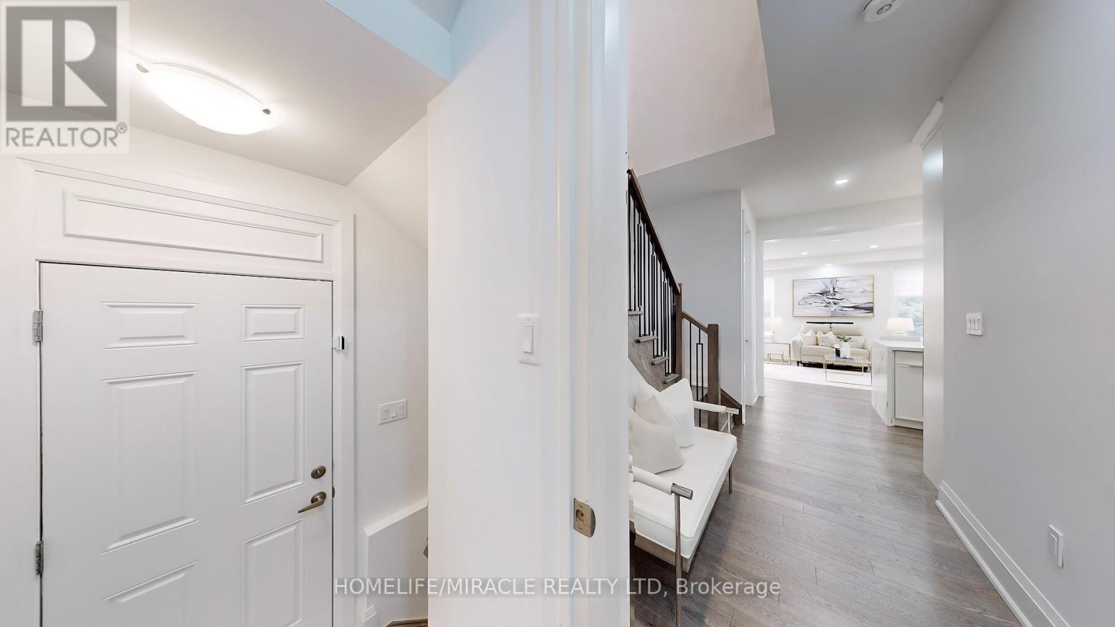 Photo 34 of 2849 Foxden Square, Pickering ON