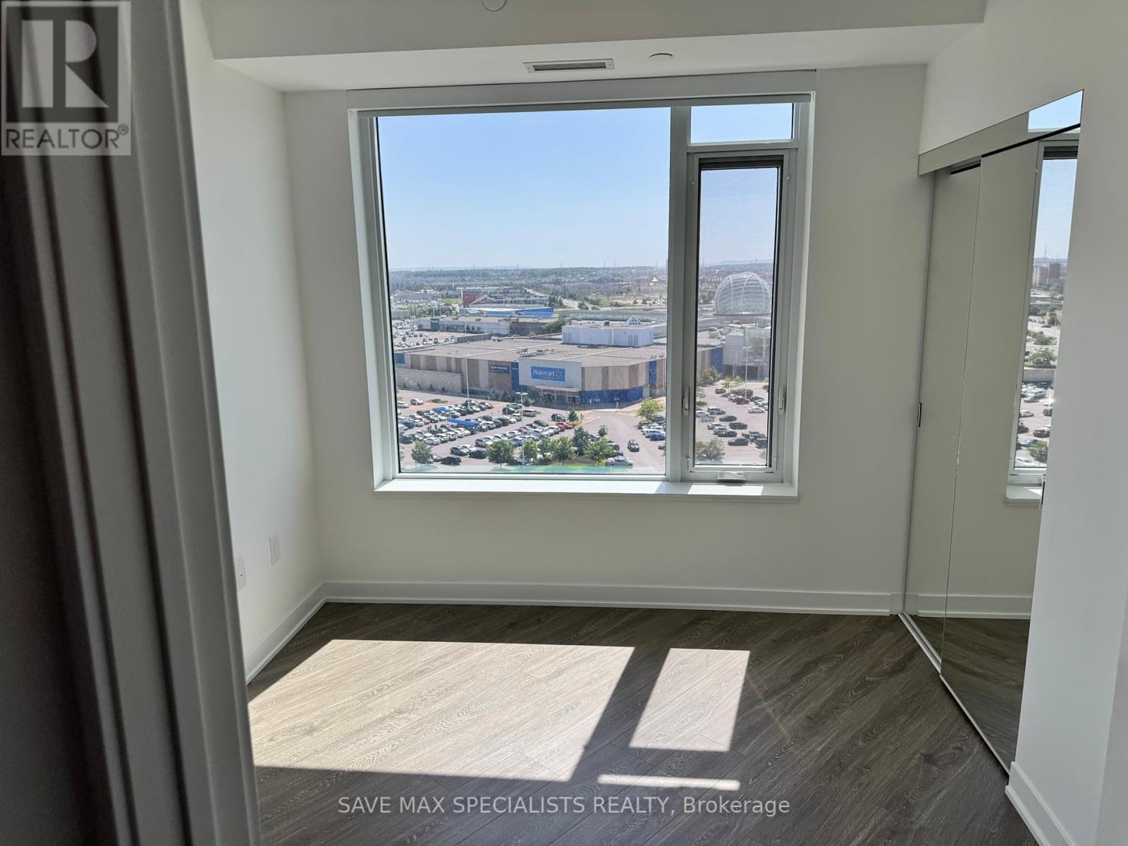 Photo 9 of 1506 2495 Eglinton Avenue, Mississauga ON