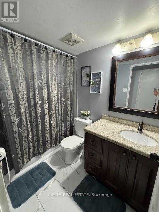 Photo 11 of 1204 4 Lisa Street, Brampton ON