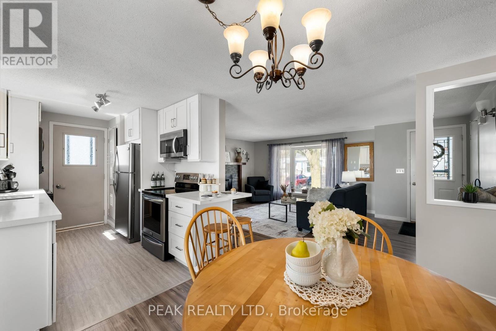 Photo 25 of 71 Bluffs Road, Clarington ON