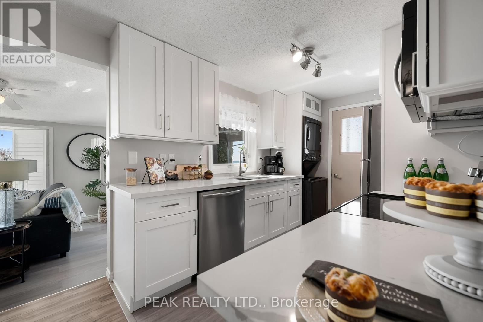 Photo 26 of 71 Bluffs Road, Clarington ON