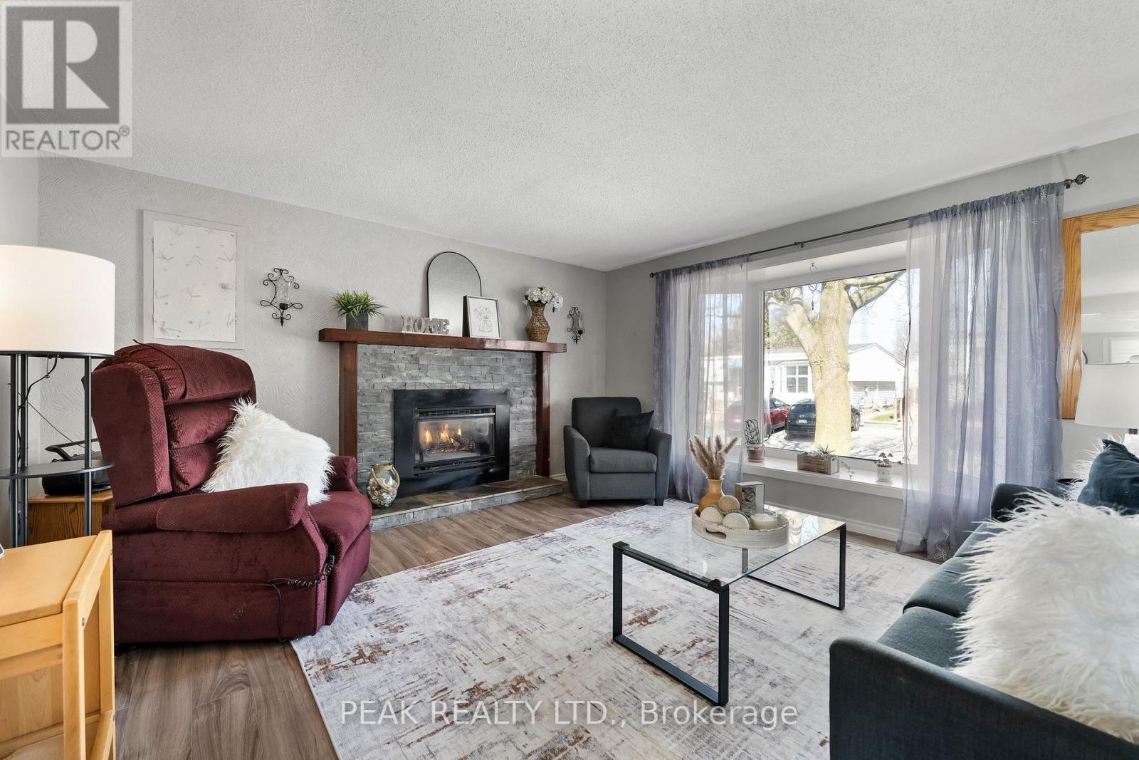 Photo 21 of 71 Bluffs Road, Clarington ON