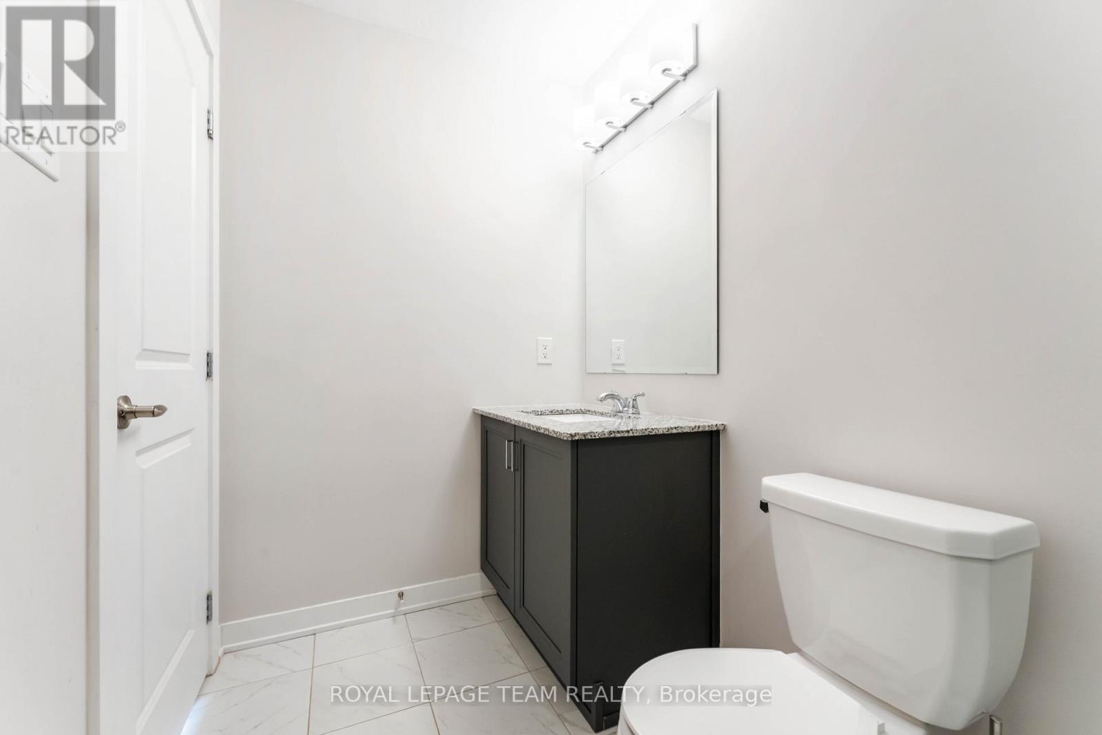 Photo 11 of 3040 Travertine Way, Ottawa ON