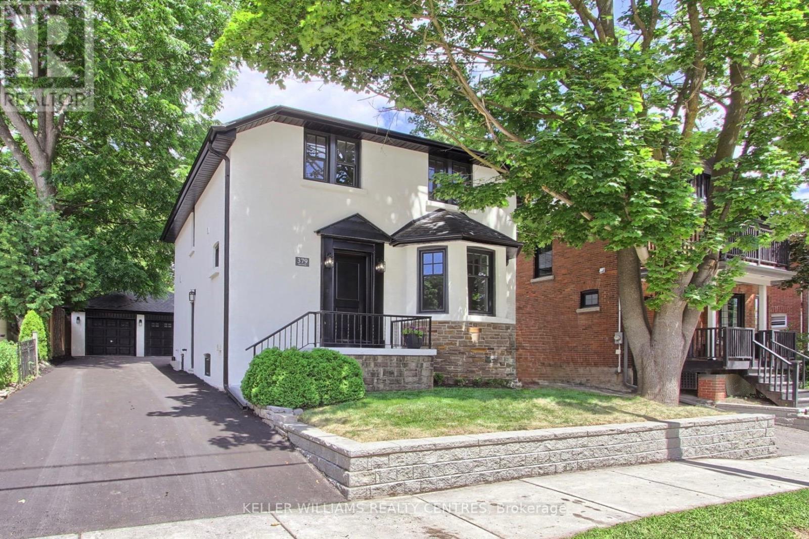 Photo 1 of 379 Park Avenue, Newmarket ON