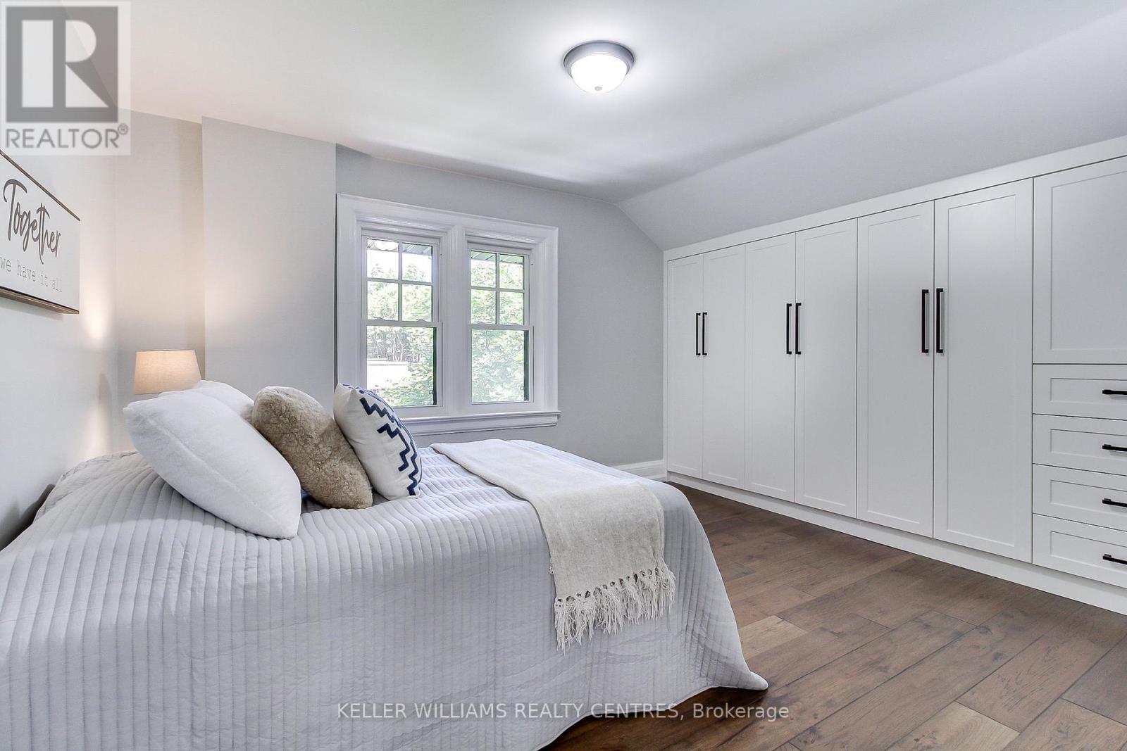 Photo 27 of 379 Park Avenue, Newmarket ON