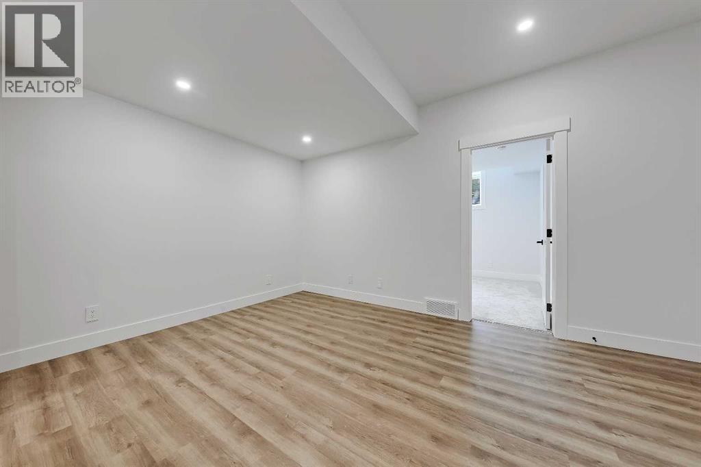Single Family House for Sale in   Avenue Mount Pleasant Calgary 