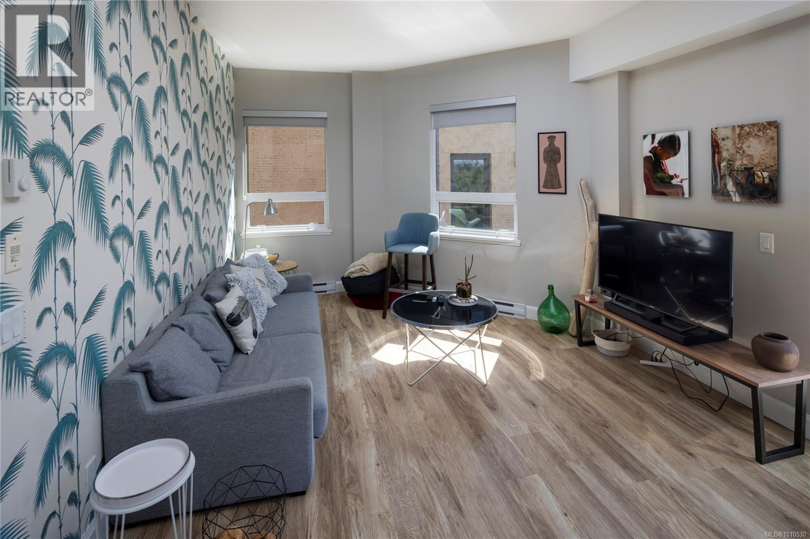 Photo 3 of 307 595 Pandora Ave, Victoria BC