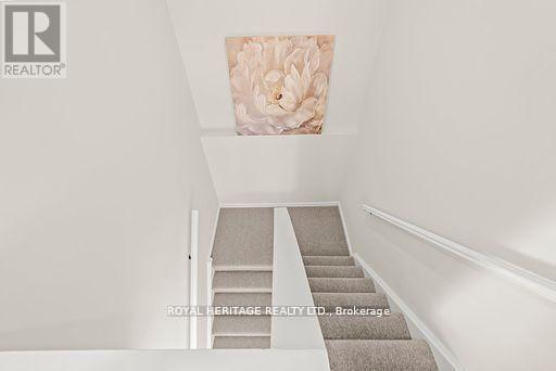 Photo 19 of 272 Phillip Murray Avenue N, Oshawa ON