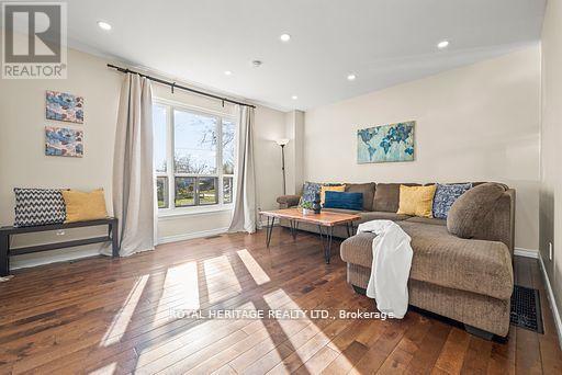 Photo 6 of 272 Phillip Murray Avenue N, Oshawa ON