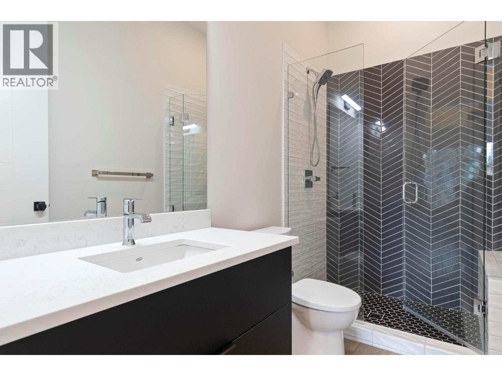  10245 Beacon Hill Drive, Lake Country
