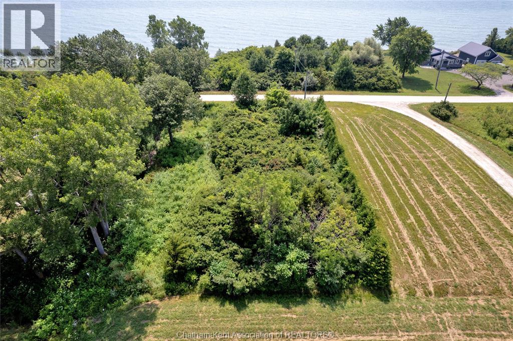 Photo 14 of 1281 Bluff Line, Wheatley ON