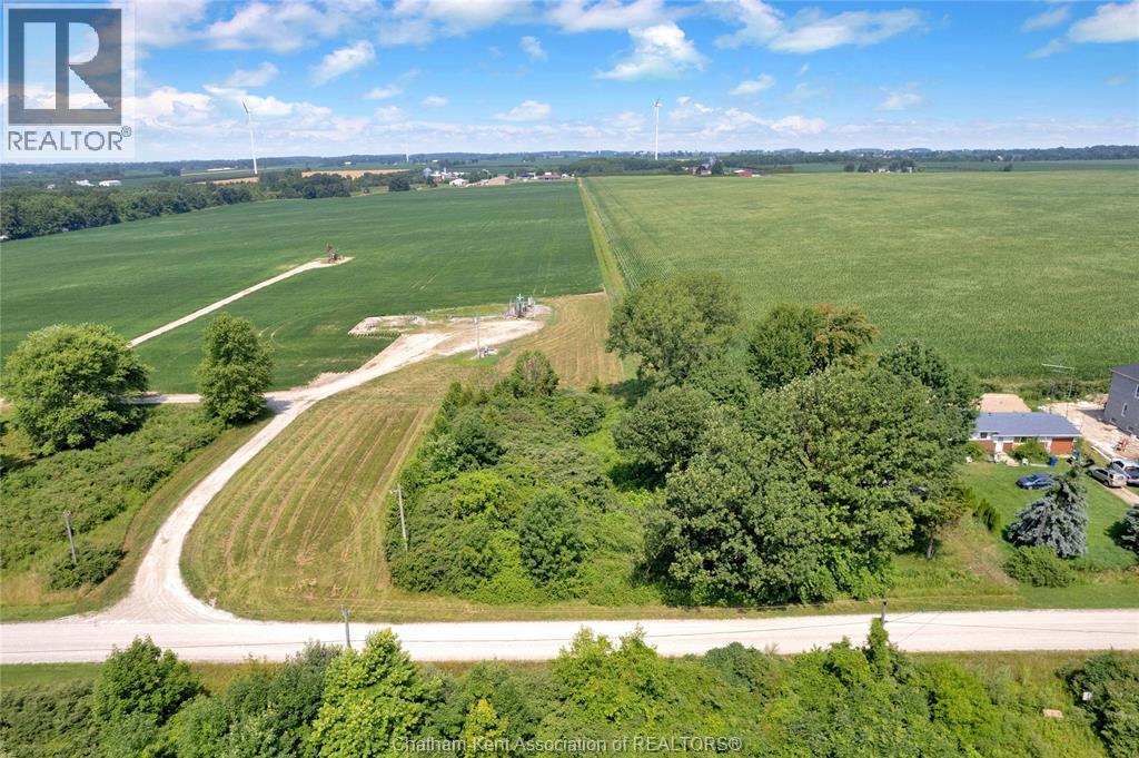 Photo 5 of 1281 Bluff Line, Wheatley ON
