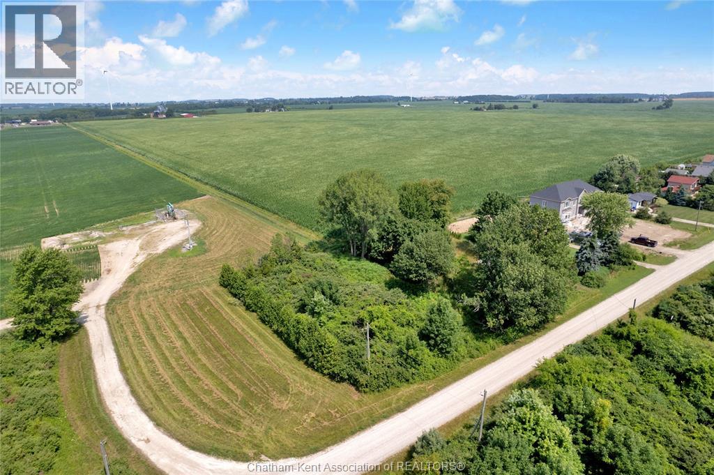 Photo 6 of 1281 Bluff Line, Wheatley ON