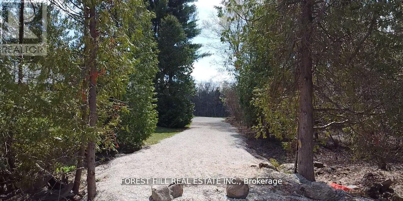 Photo 1 of 7406 17 Side Road, Halton Hills ON