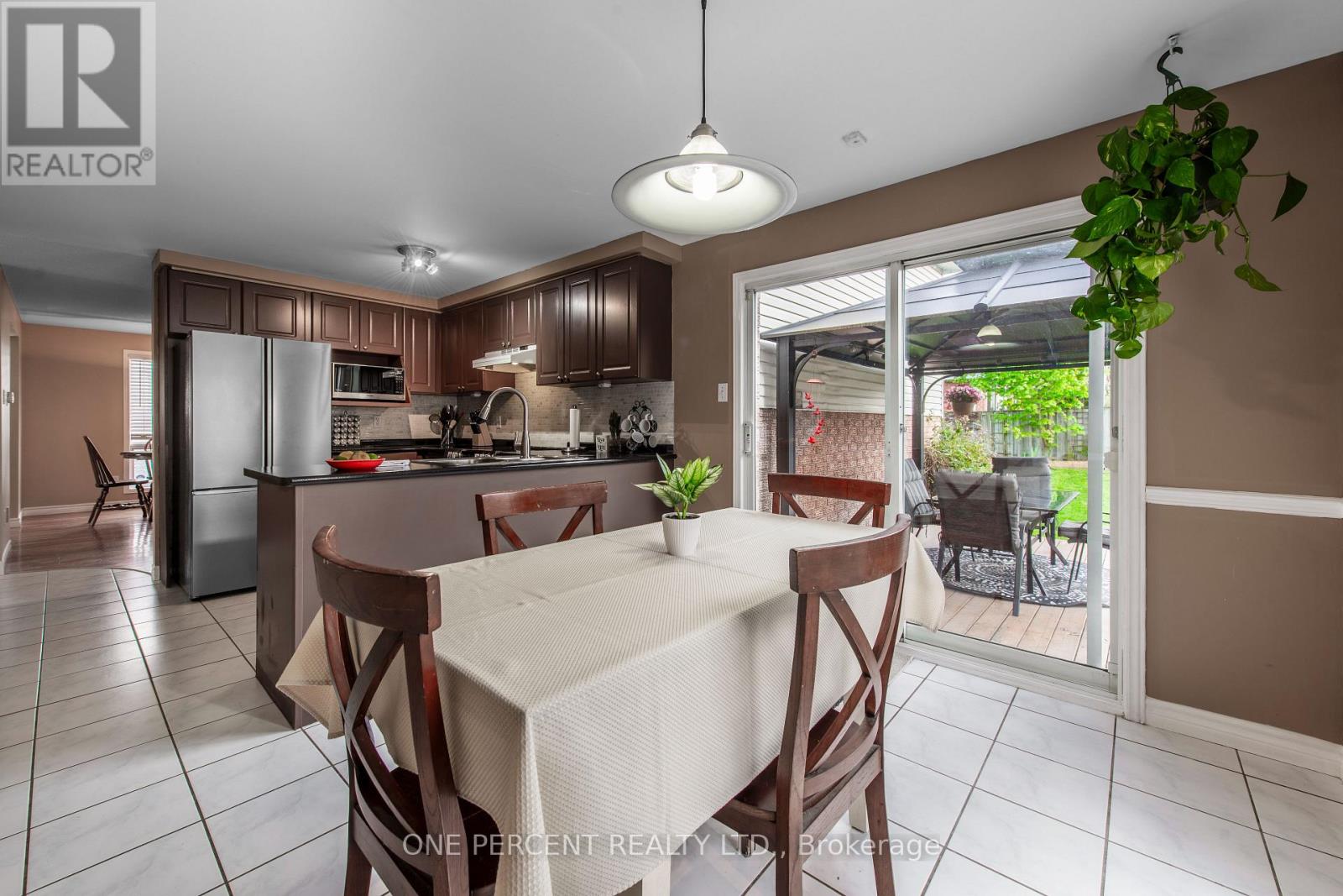 Photo 16 of 240 Walsh Crescent, Orangeville ON