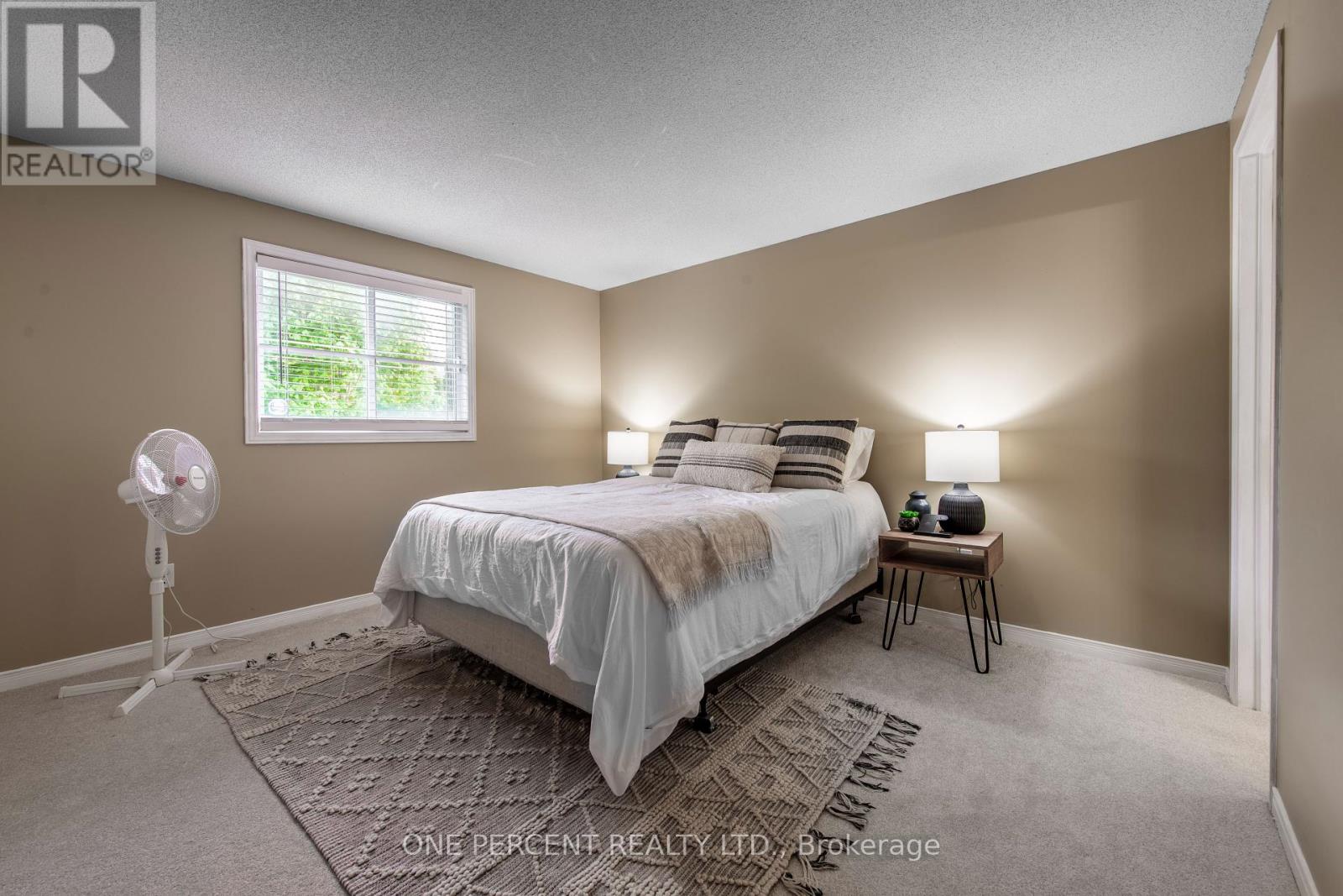 Photo 17 of 240 Walsh Crescent, Orangeville ON