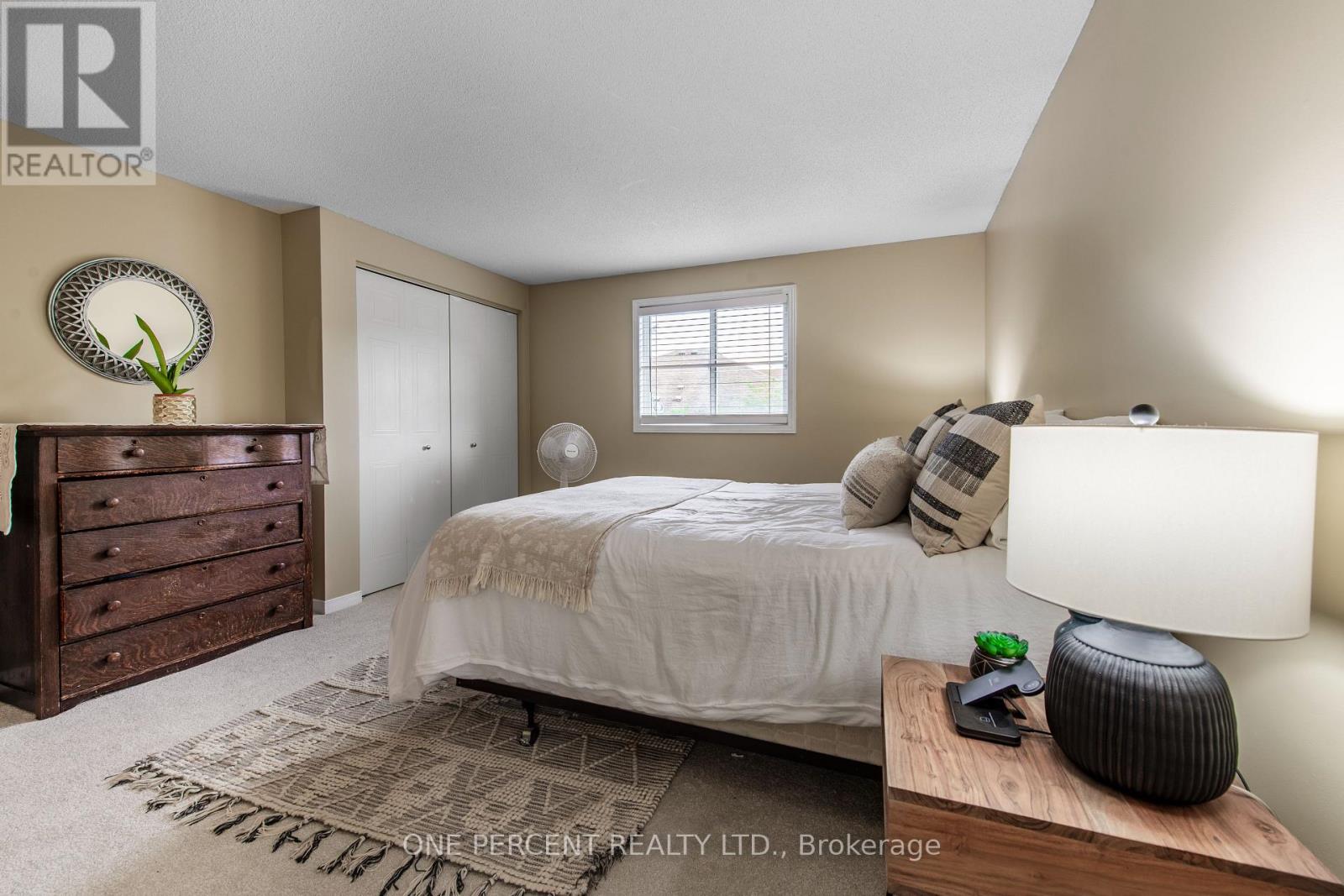 Photo 18 of 240 Walsh Crescent, Orangeville ON