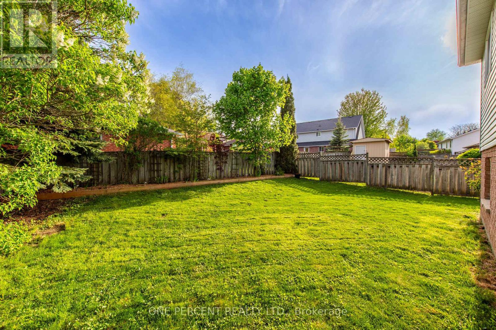 Photo 36 of 240 Walsh Crescent, Orangeville ON