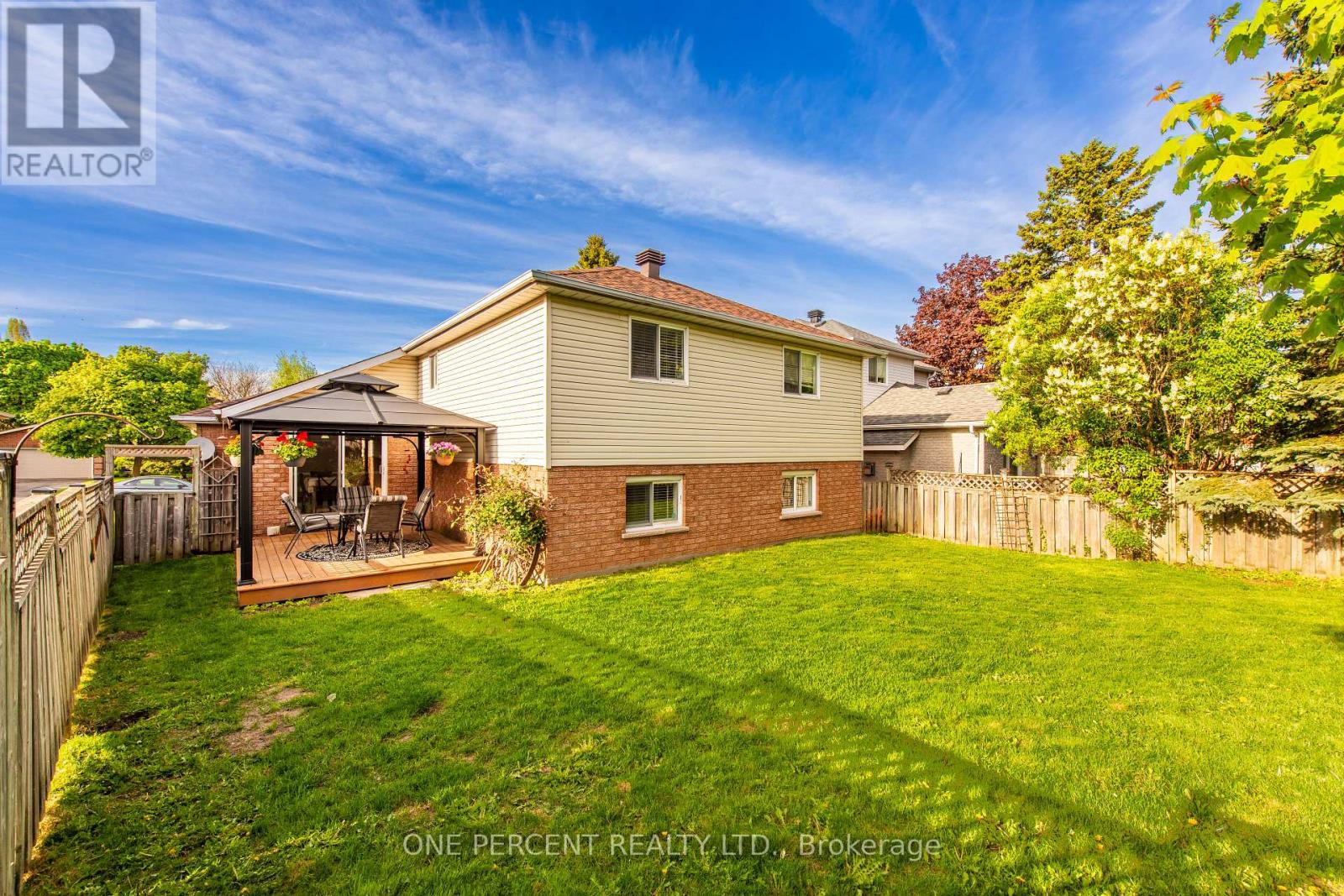 Photo 37 of 240 Walsh Crescent, Orangeville ON