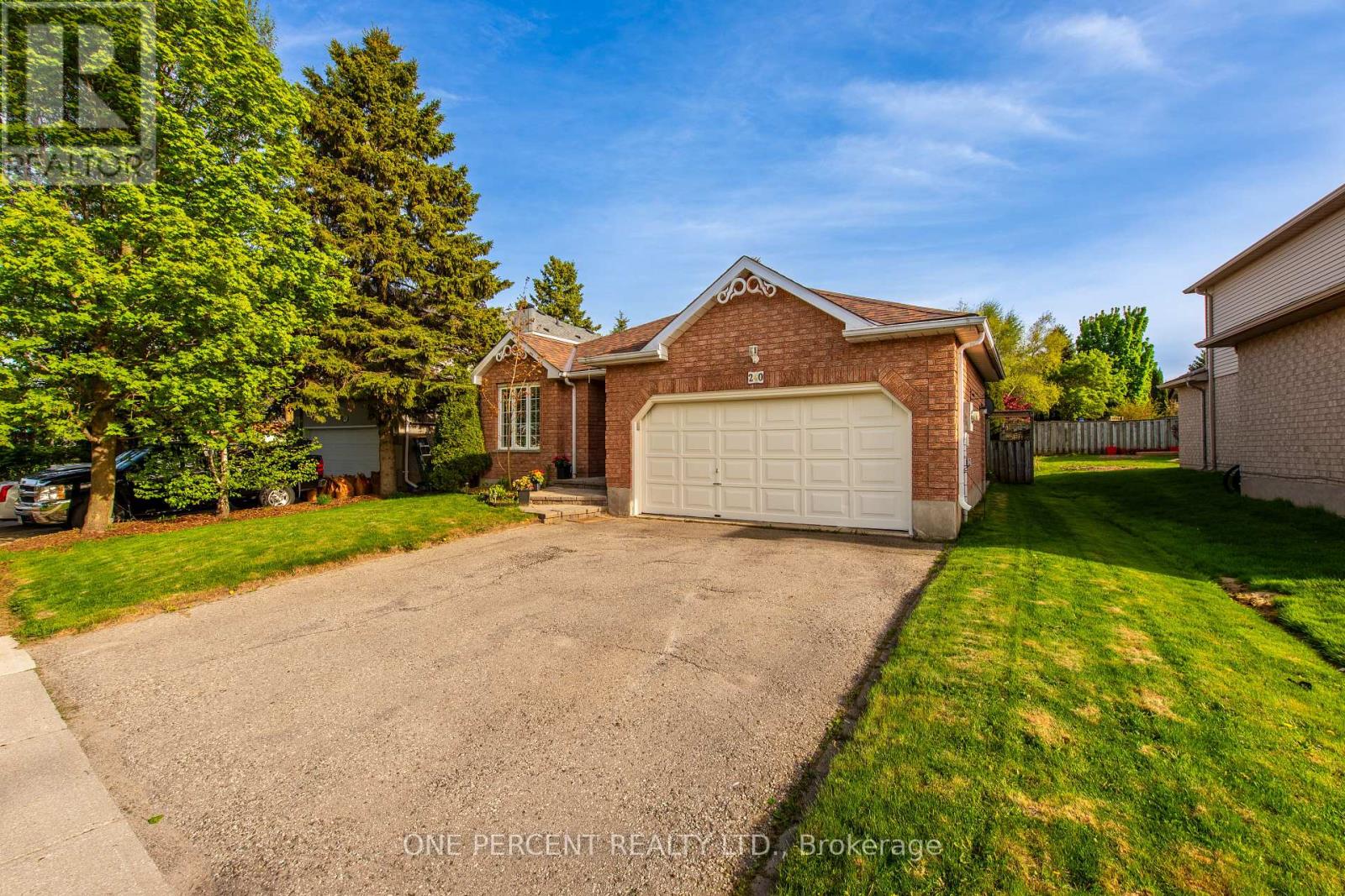 Photo 40 of 240 Walsh Crescent, Orangeville ON