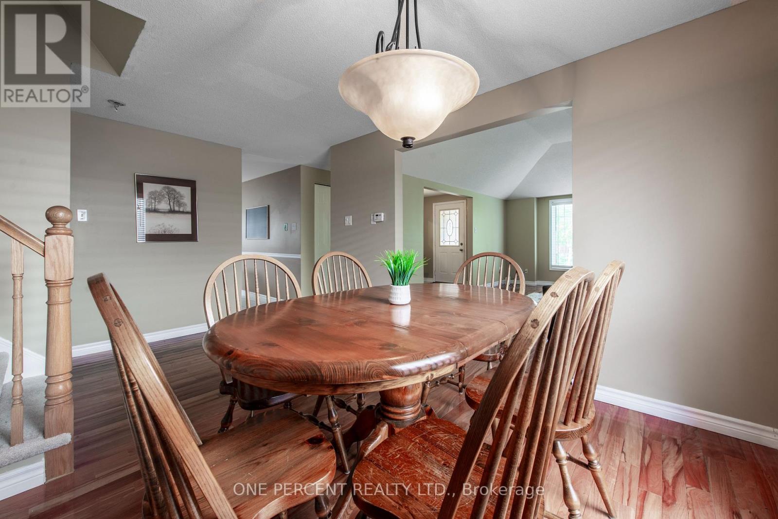 Photo 8 of 240 Walsh Crescent, Orangeville ON