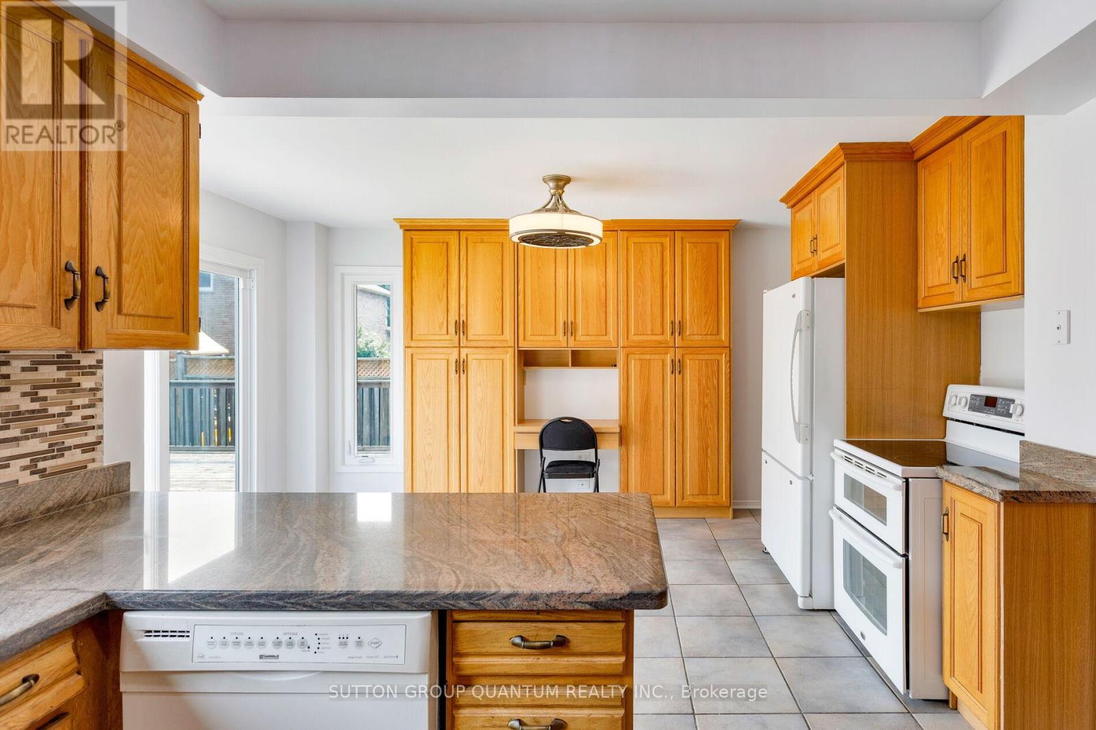 Photo 35 of 4504 Haydock Park Drive, Mississauga ON