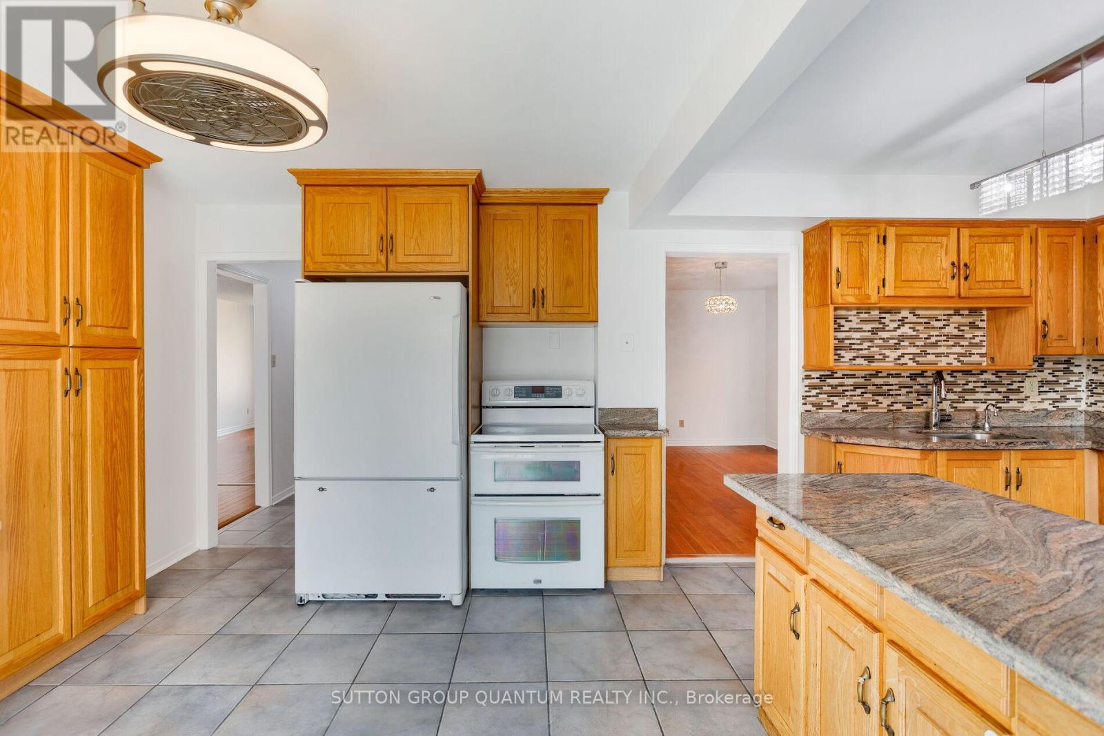 Photo 21 of 4504 Haydock Park Drive, Mississauga ON