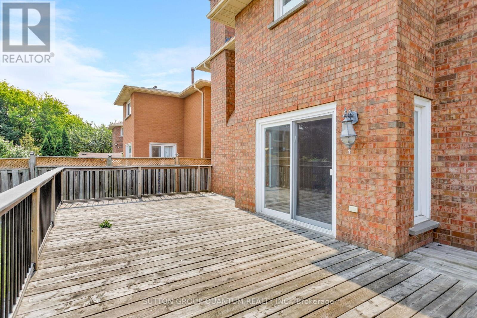 Photo 9 of 4504 Haydock Park Drive, Mississauga ON