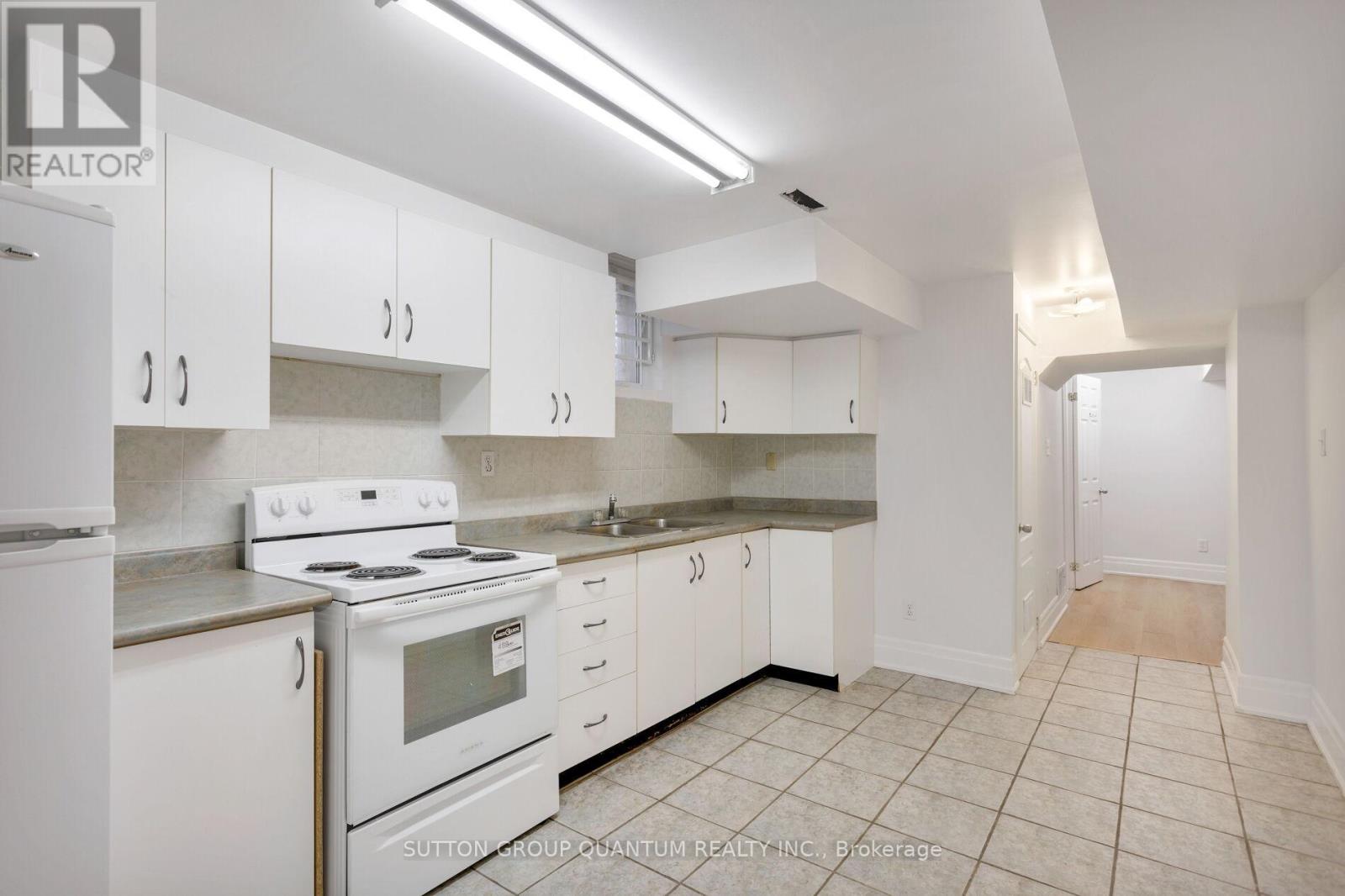Photo 36 of 4504 Haydock Park Drive, Mississauga ON
