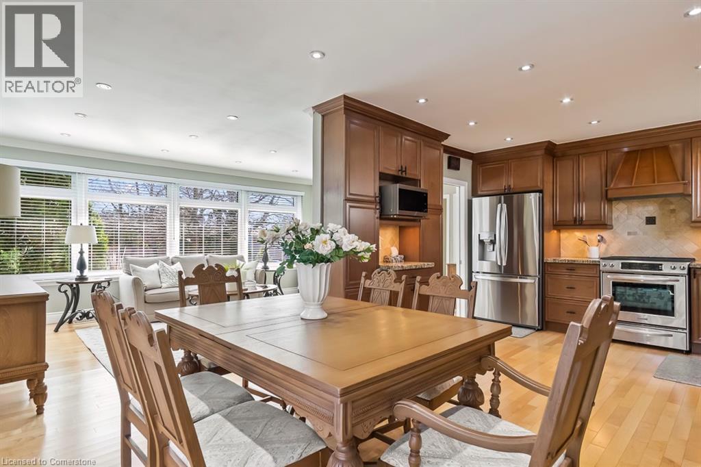 Photo 1 of 1257 Hillview Crescent, Oakville ON